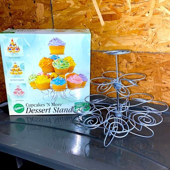 Wilton Other - Cupcakes ‘N More Dessert Stand